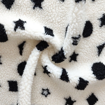 Il filato in bianco e nero del jacquard del tessuto del vello di Sherpa ha tinto per il pavimento Mats Pillow di Backoack