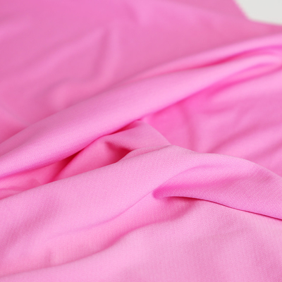 La maglietta singola tricotta la pianura rosa del tessuto di cotone 100gsm